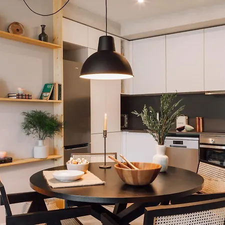 דירה Aneto - 3 Bedrooms In Eixample Esquerra ברצלונה