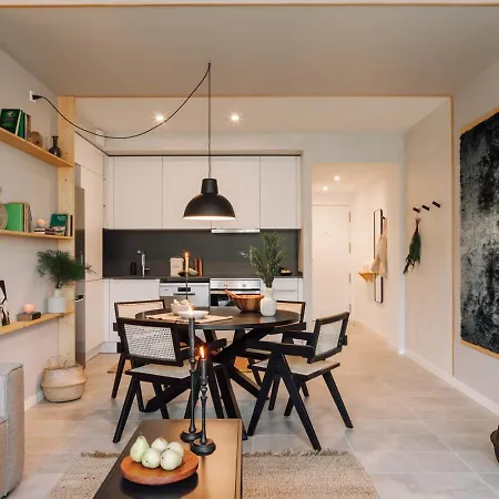 Aneto - 3 Bedrooms In Eixample Esquerra ברצלונה