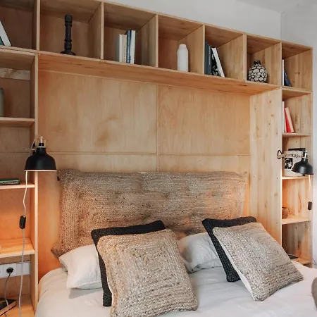 Апартаменты Aneto - 3 Bedrooms In Eixample Esquerra